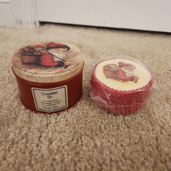 Vintage Potpourri Press 1986  SANTA CLAUS Tin With Christmas Coasters - Picture 1 of 3